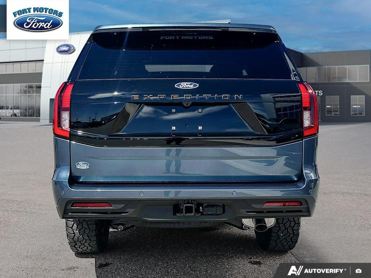 2027 Ford Expedition Tremor Photo4