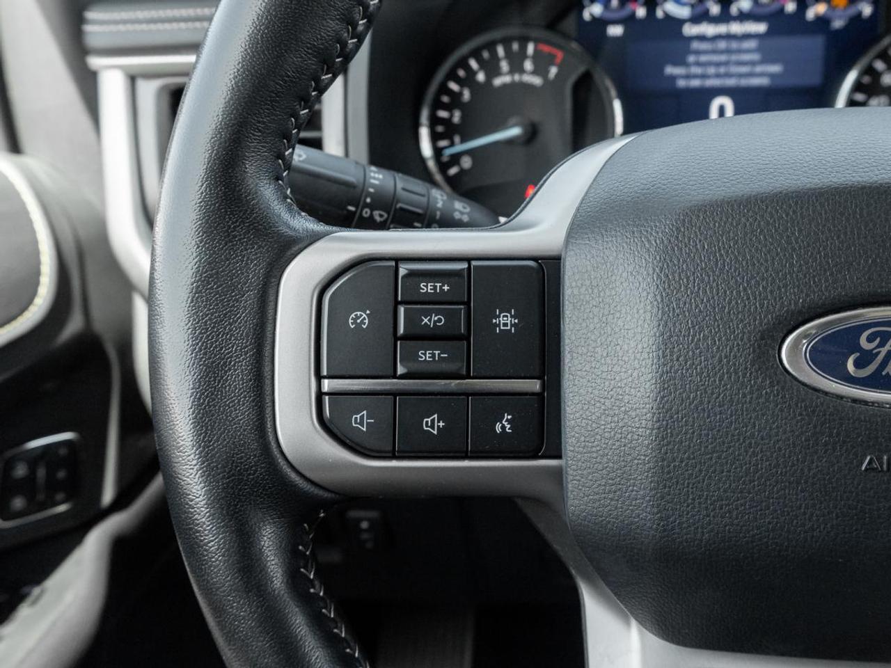 2024 Ford Expedition XLT Photo