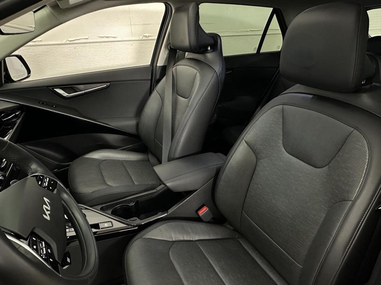 2024 Kia NIRO EV Wave FWD Photo