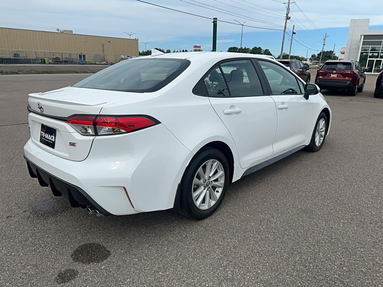 2024 Toyota Corolla SE Photo4