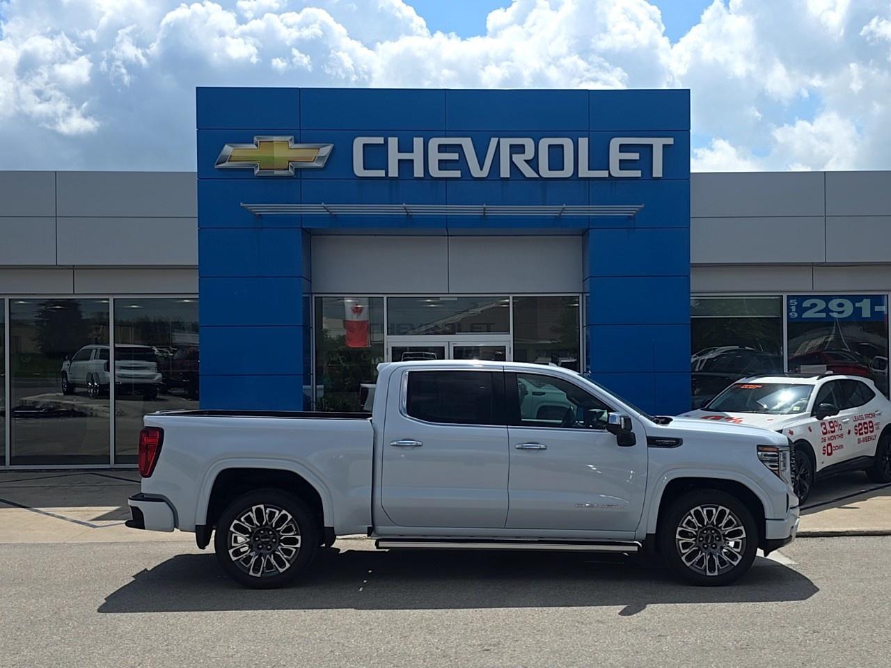 2026 GMC Sierra 1500 Crew Cab Short Box 4-Wheel Drive Denali Ultimate Photo