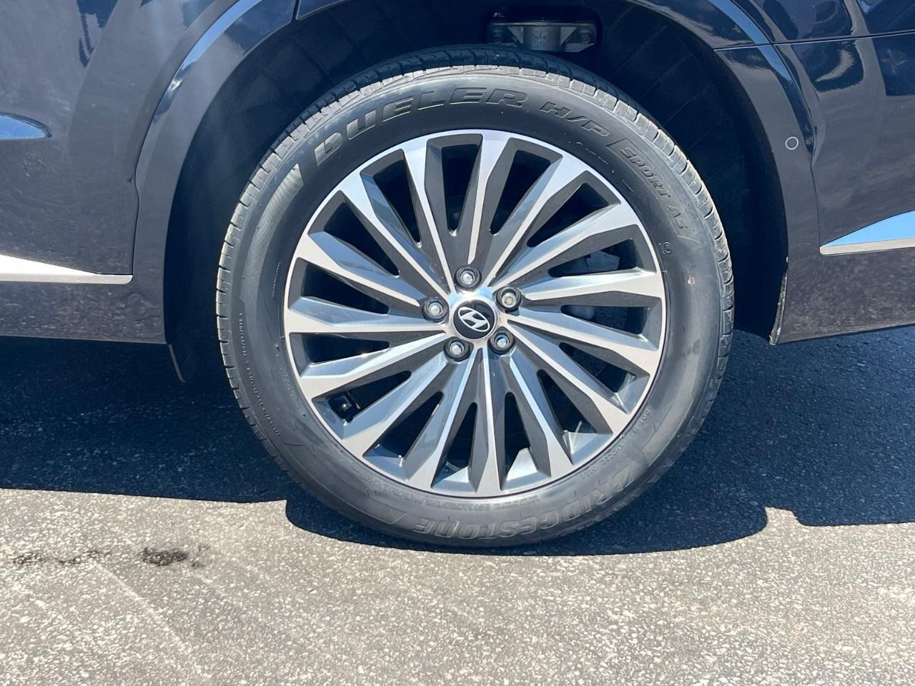 2025 Hyundai PALISADE Ultimate Calligraphy 7-Passenger AWD Photo