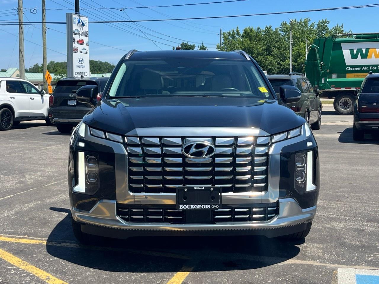 2025 Hyundai PALISADE Ultimate Calligraphy 7-Passenger AWD Photo