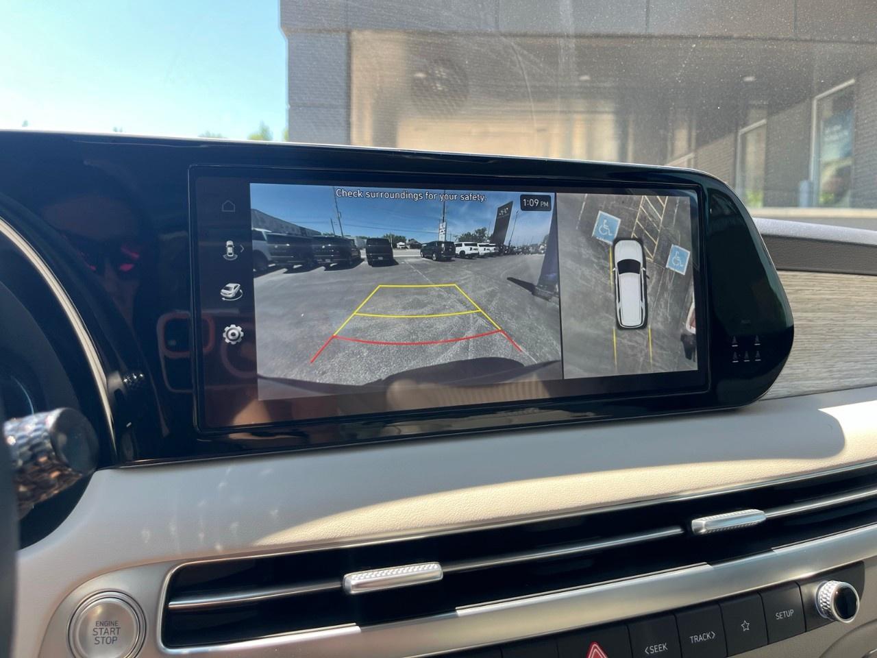 2025 Hyundai PALISADE Ultimate Calligraphy 7-Passenger AWD Photo
