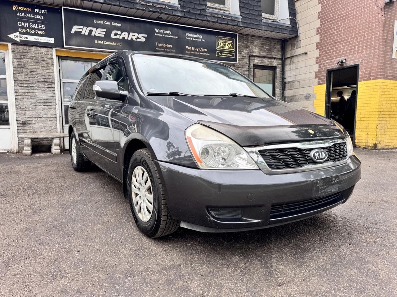 2012 Kia Sedona  Photo