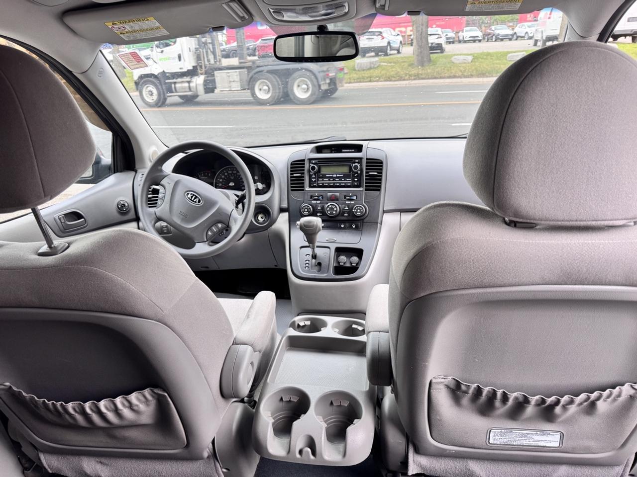 2012 Kia Sedona  Photo