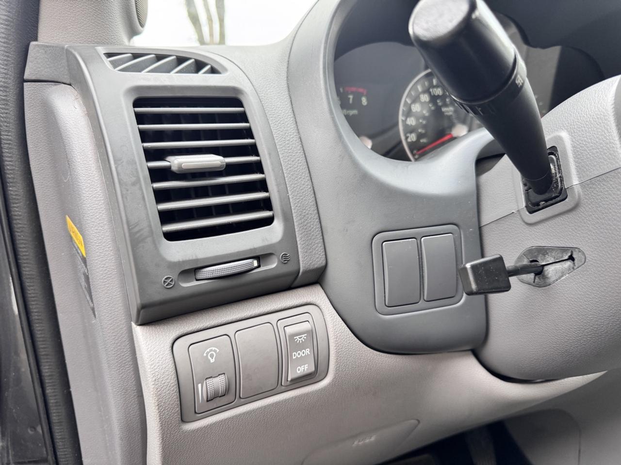2012 Kia Sedona  Photo