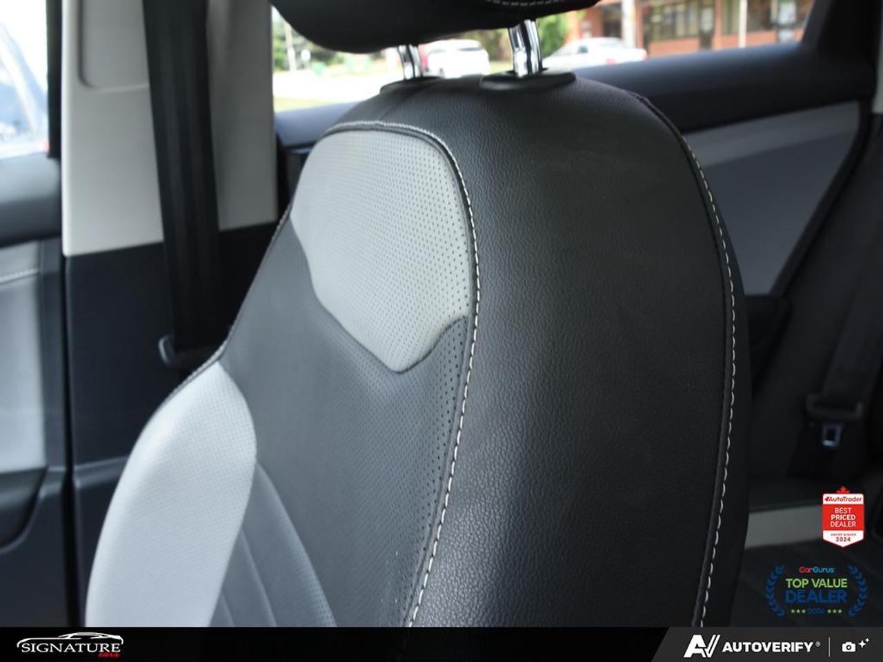 2022 Volkswagen Taos Highline No Accident Beats Leather Navigation Photo