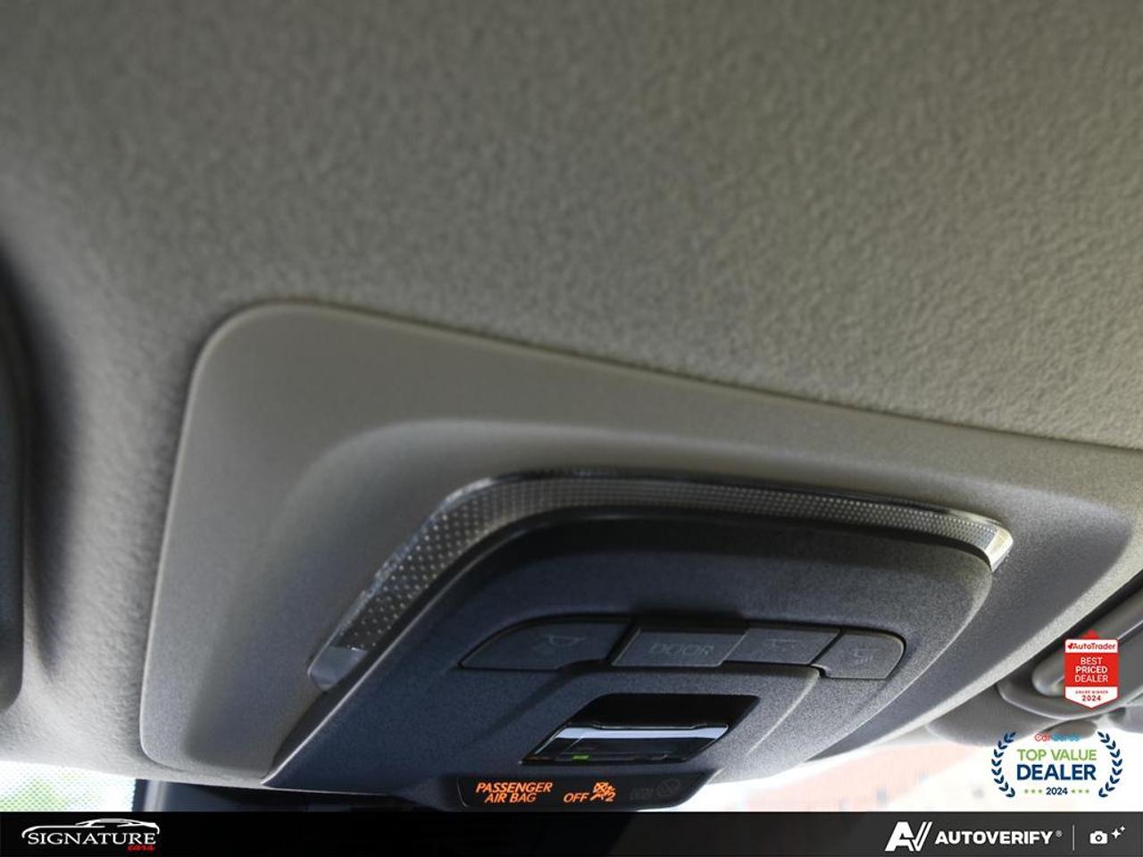 2026 Toyota Corolla Hybrid LE AWD  No Accident Carplay BSM Htd Seats Photo