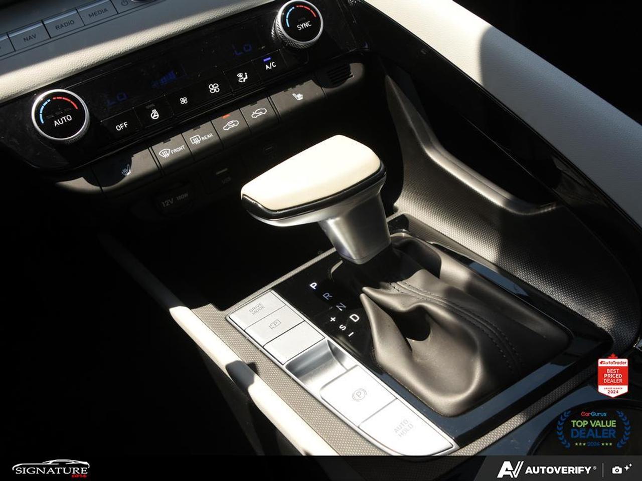 2025 Hyundai Elantra Luxury No Accident Sunroof Leather Navigation Photo