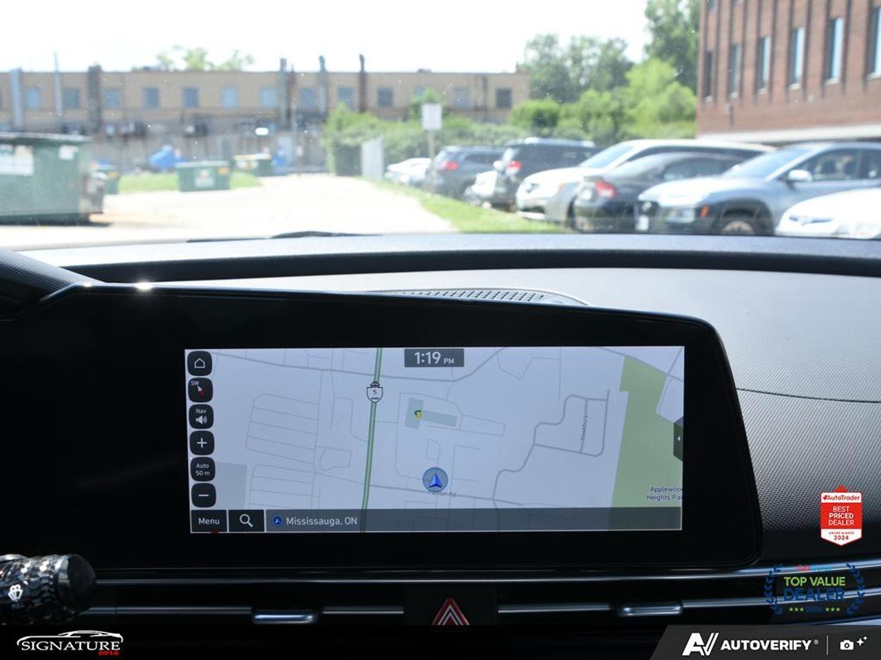 2025 Hyundai Elantra Luxury No Accident Sunroof Leather Navigation Photo