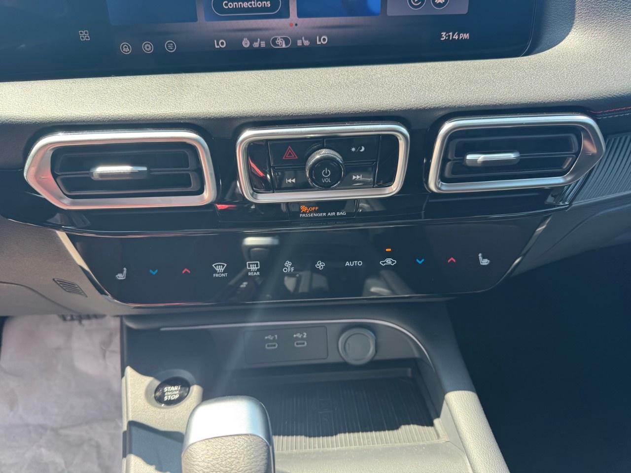 2026 Nissan Sentra SR SEDAN Photo