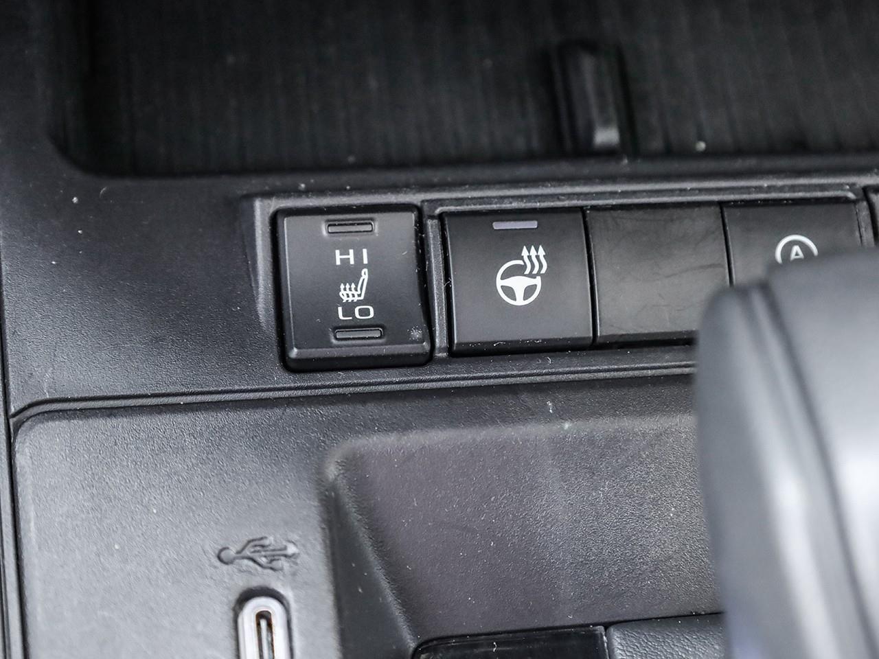 2026 Toyota Corolla Cross LE HEATED SEATS-HEATED STEERING WHEEL-NO ACCIDENTS- Photo