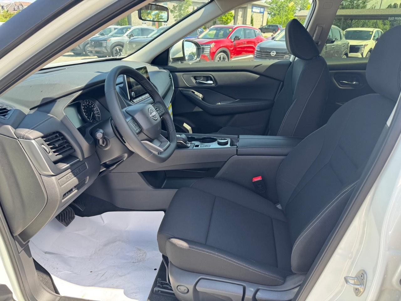 2026 Nissan Rogue AWD S Photo