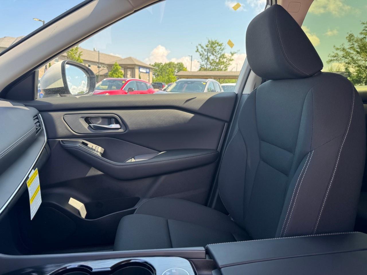 2026 Nissan Rogue AWD S Photo