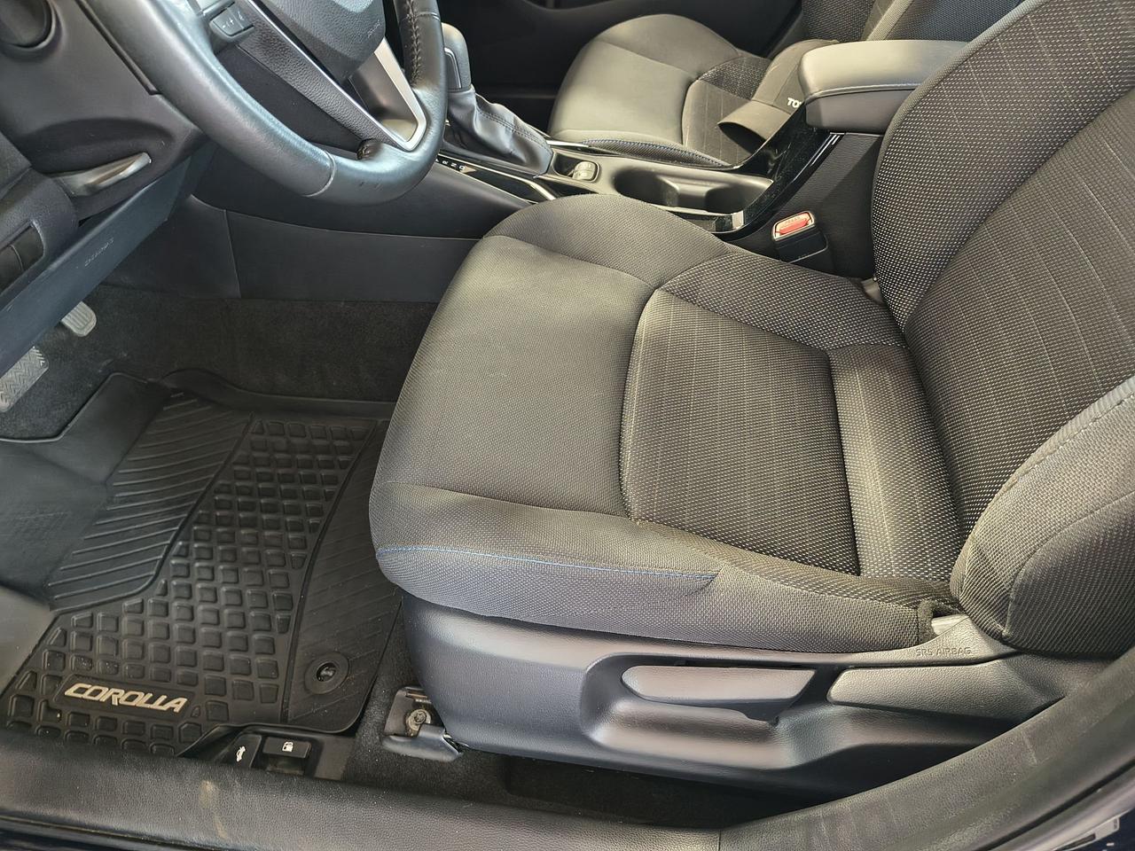 2021 Toyota Corolla SE Photo0