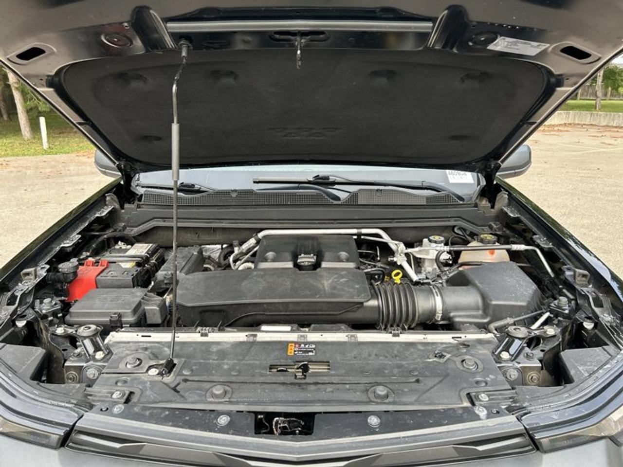 2024 Chevrolet Colorado Crew Cab Short Box 4-Wheel Drive Trail Boss | No Accidents Photo