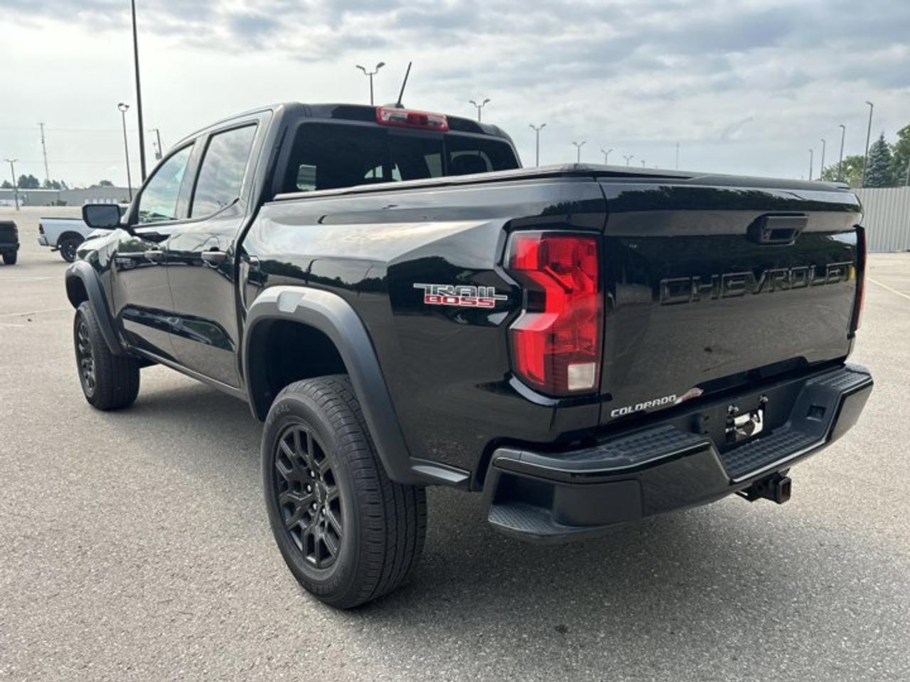 2024 Chevrolet Colorado Crew Cab Short Box 4-Wheel Drive Trail Boss | No Accidents Photo