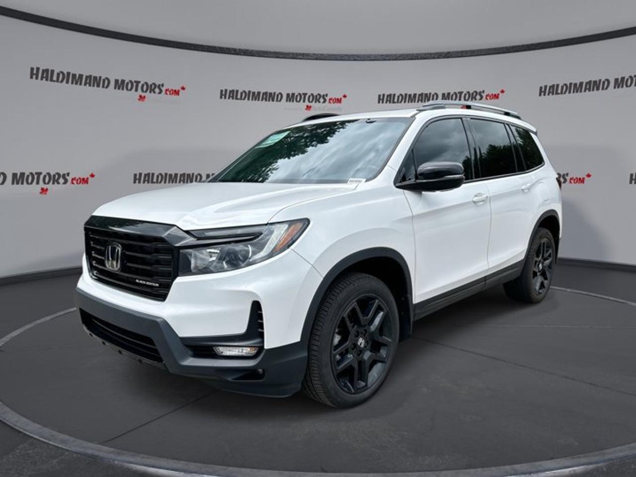 2024 Honda Passport Black Edition AWD | No Accidents | Vent. Front Seats Photo0