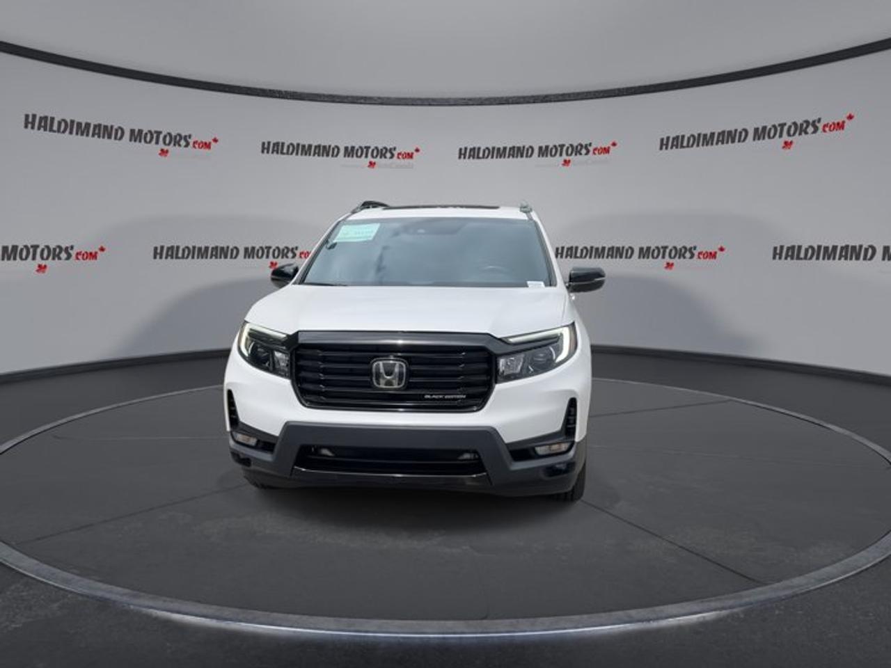 2024 Honda Passport Black Edition AWD | No Accidents | Vent. Front Seats Photo