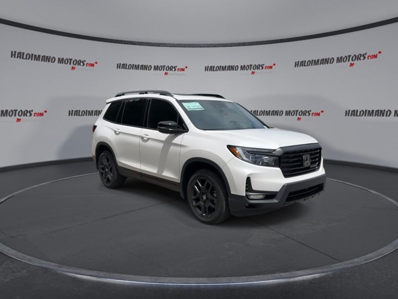 2024 Honda Passport Black Edition AWD | No Accidents | Vent. Front Seats Photo