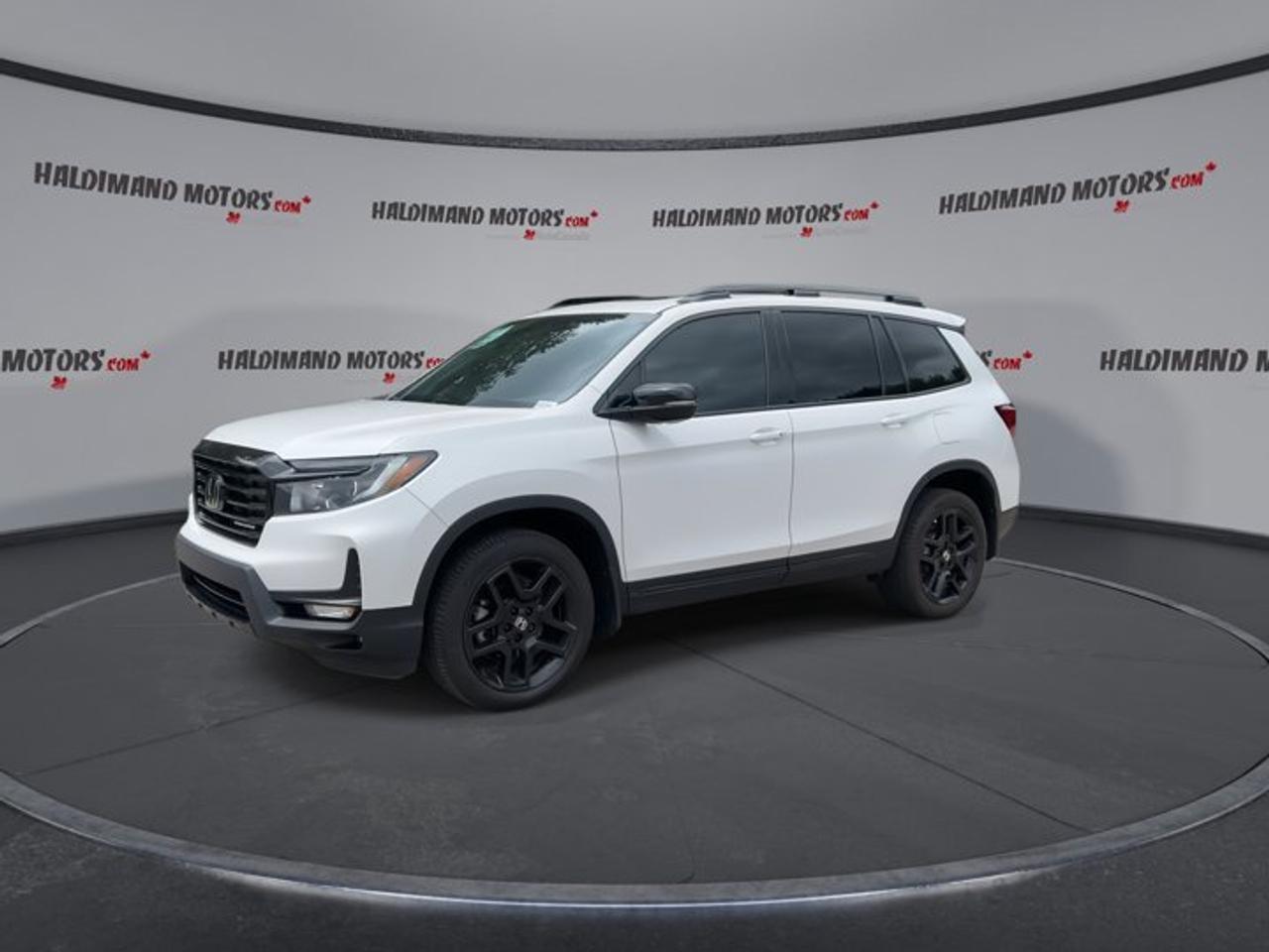 2024 Honda Passport Black Edition AWD | No Accidents | Vent. Front Seats Photo