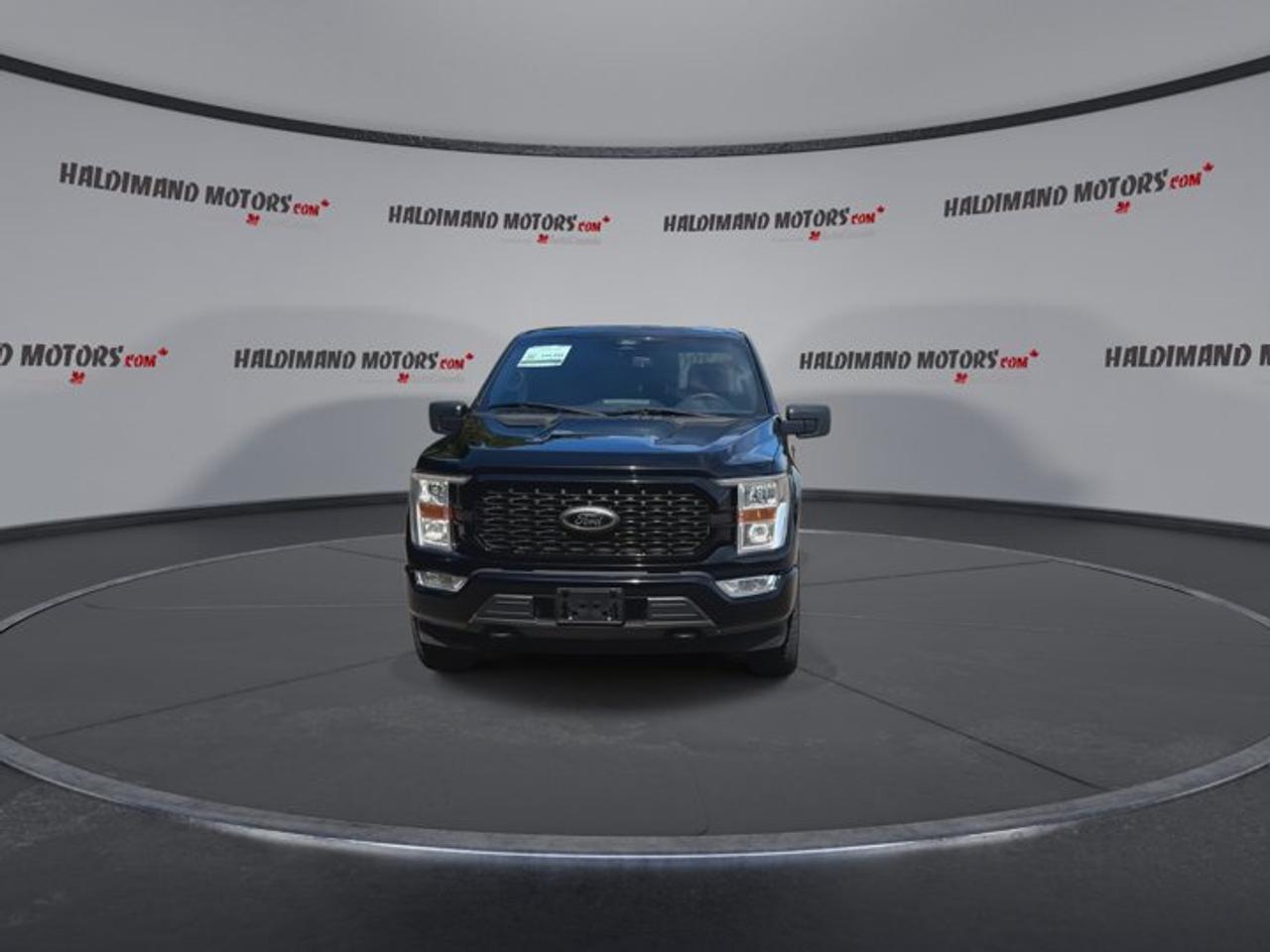 2022 Ford F-150 XL SuperCrew 5.5' Box 4WD | STX PACKAGE | FX4 | Photo