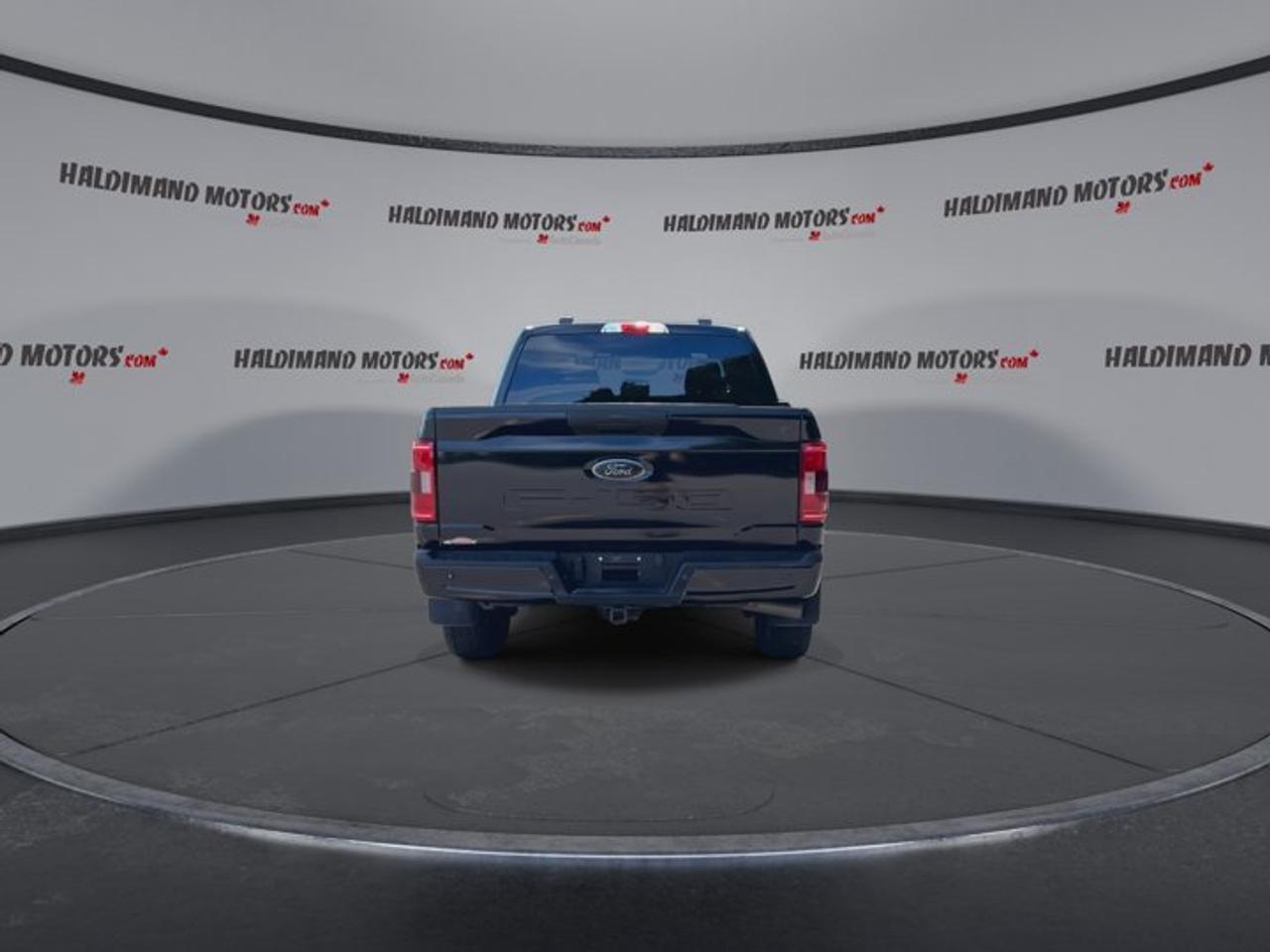 2022 Ford F-150 XL SuperCrew 5.5' Box 4WD | STX PACKAGE | FX4 | Photo