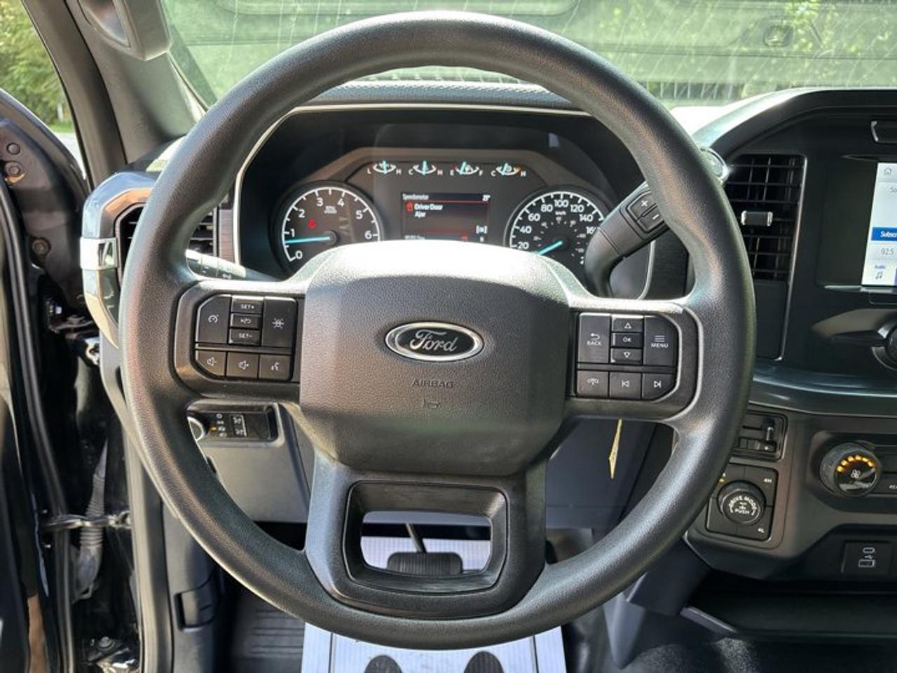2022 Ford F-150 XL SuperCrew 5.5' Box 4WD | STX PACKAGE | FX4 | Photo