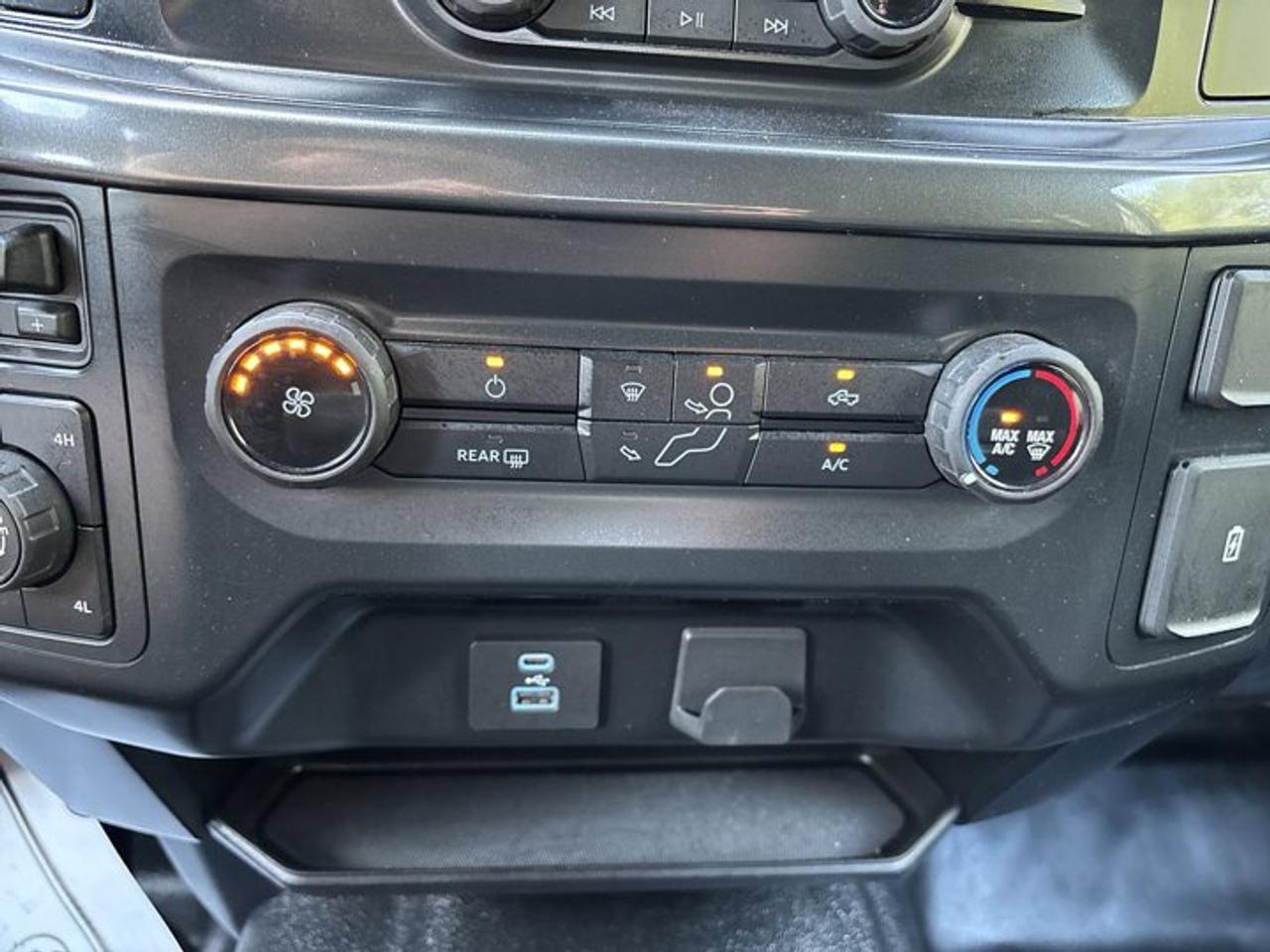 2022 Ford F-150 XL SuperCrew 5.5' Box 4WD | STX PACKAGE | FX4 | Photo