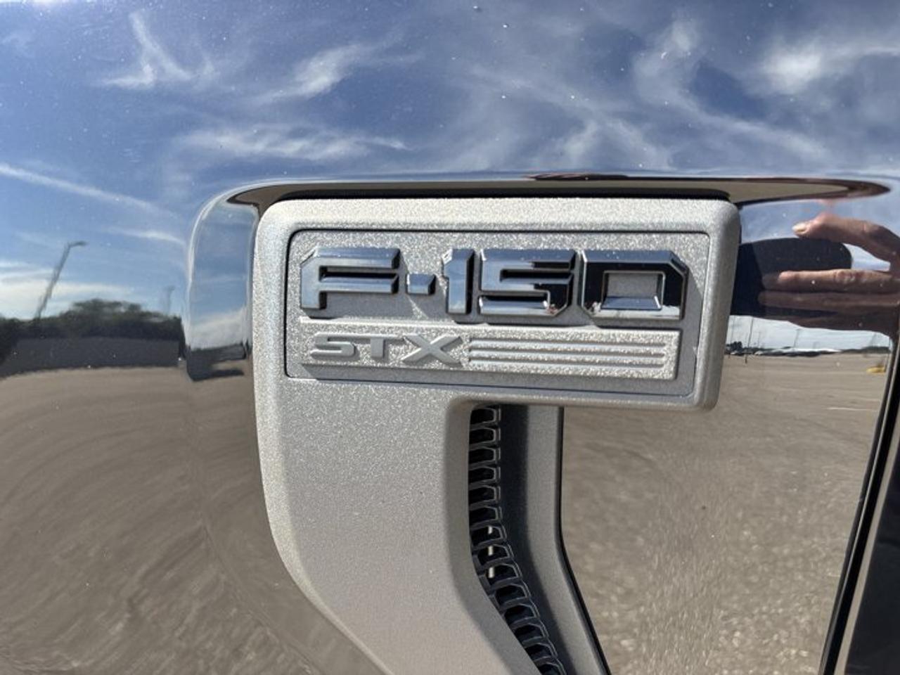 2022 Ford F-150 XL SuperCrew 5.5' Box 4WD | STX PACKAGE | FX4 | Photo