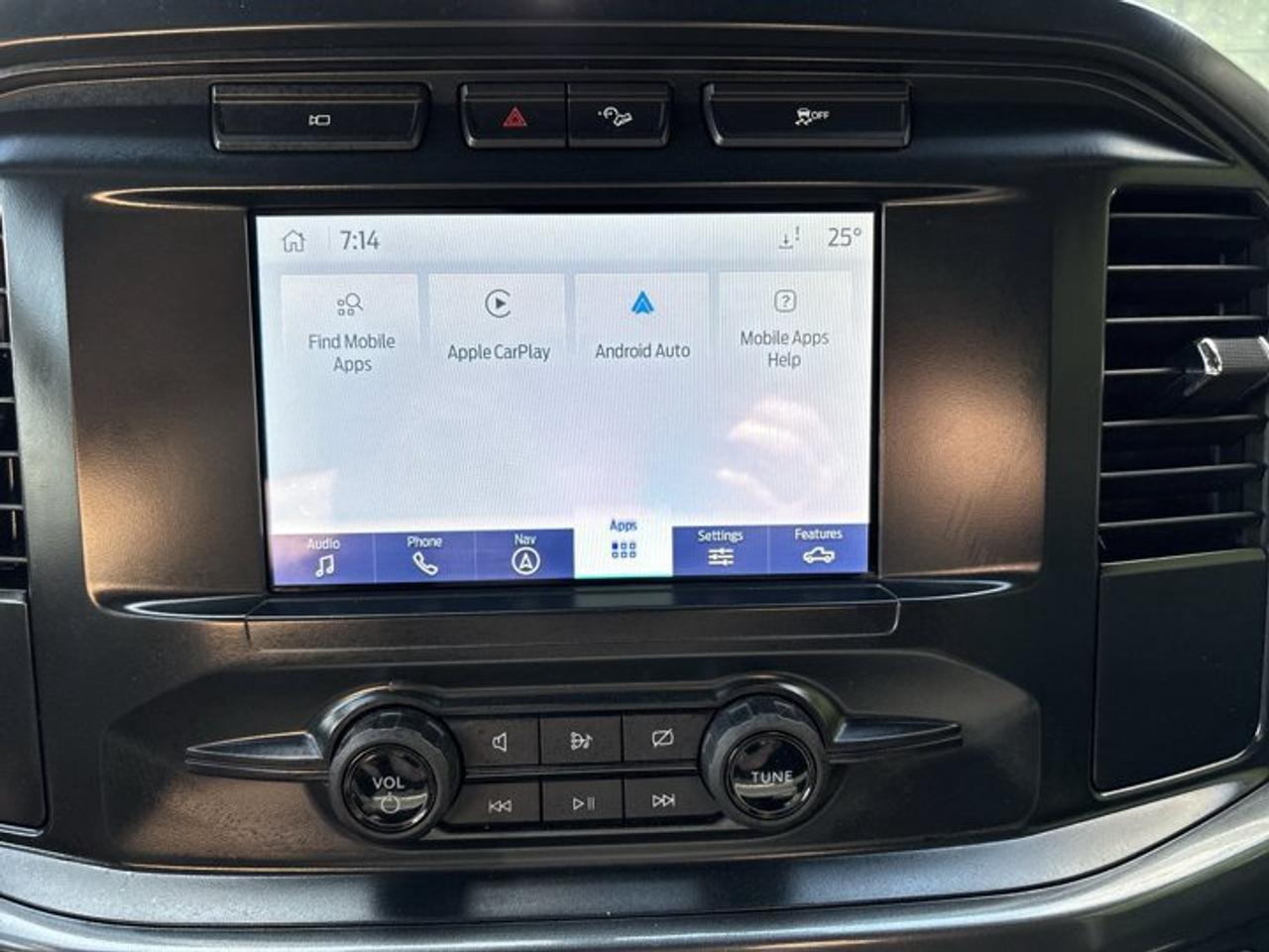 2022 Ford F-150 XL SuperCrew 5.5' Box 4WD | STX PACKAGE | FX4 | Photo
