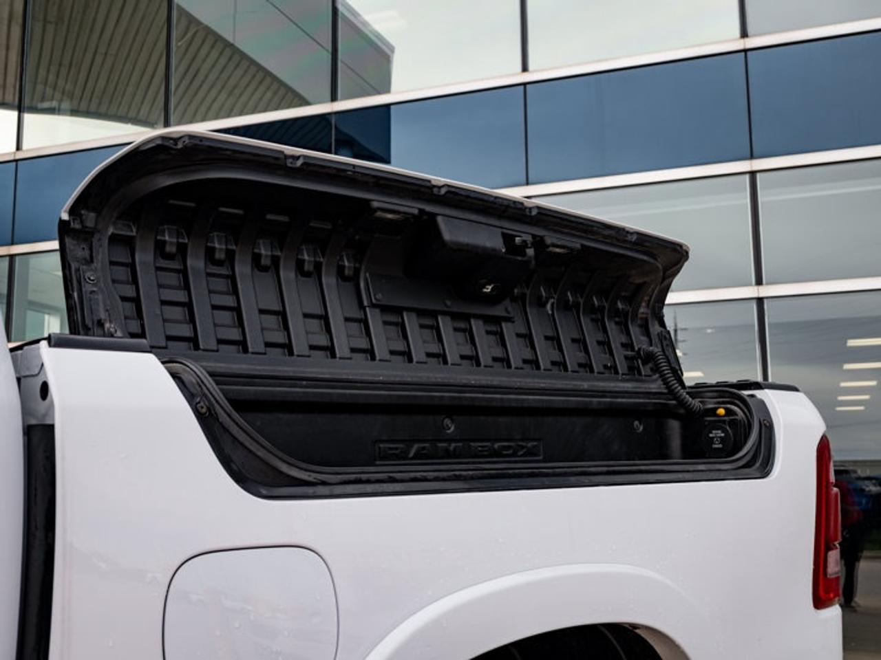 2022 RAM 1500 Limited Photo