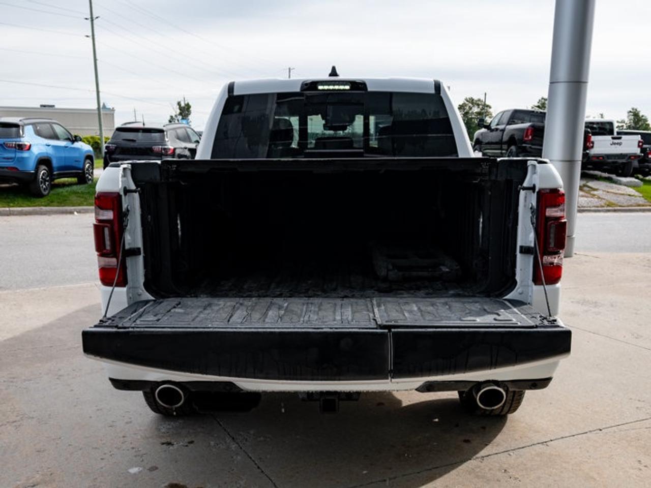 2022 RAM 1500 Limited Photo