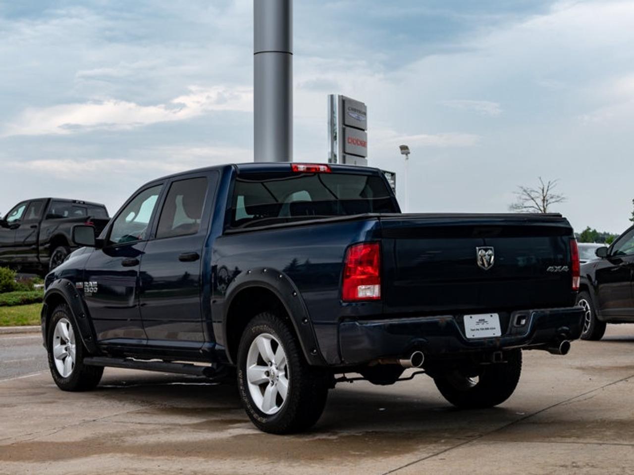 2021 RAM 1500 Classic EXPRESS Photo