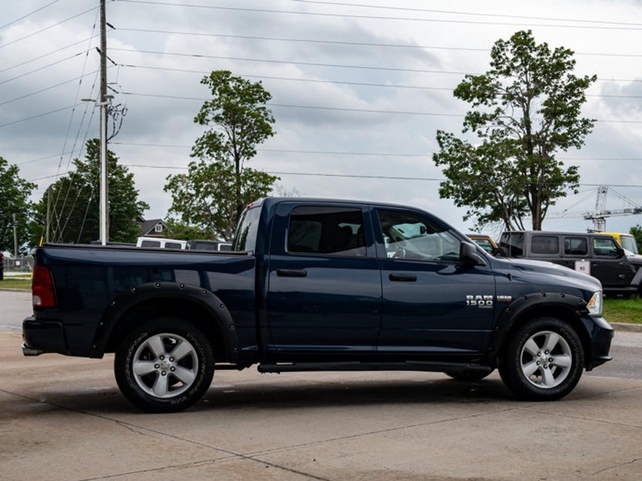 2021 RAM 1500 Classic EXPRESS Photo