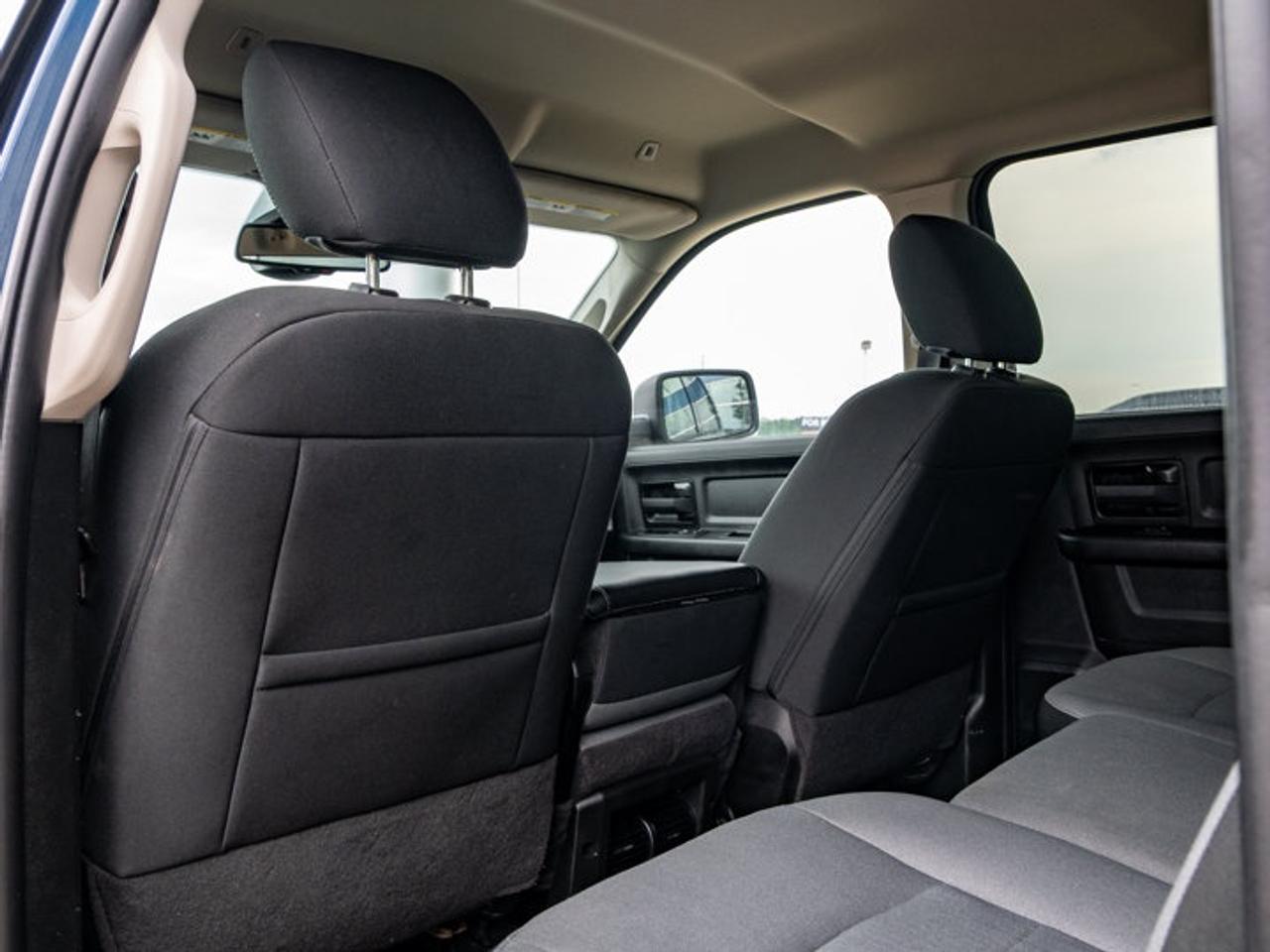 2021 RAM 1500 Classic EXPRESS Photo