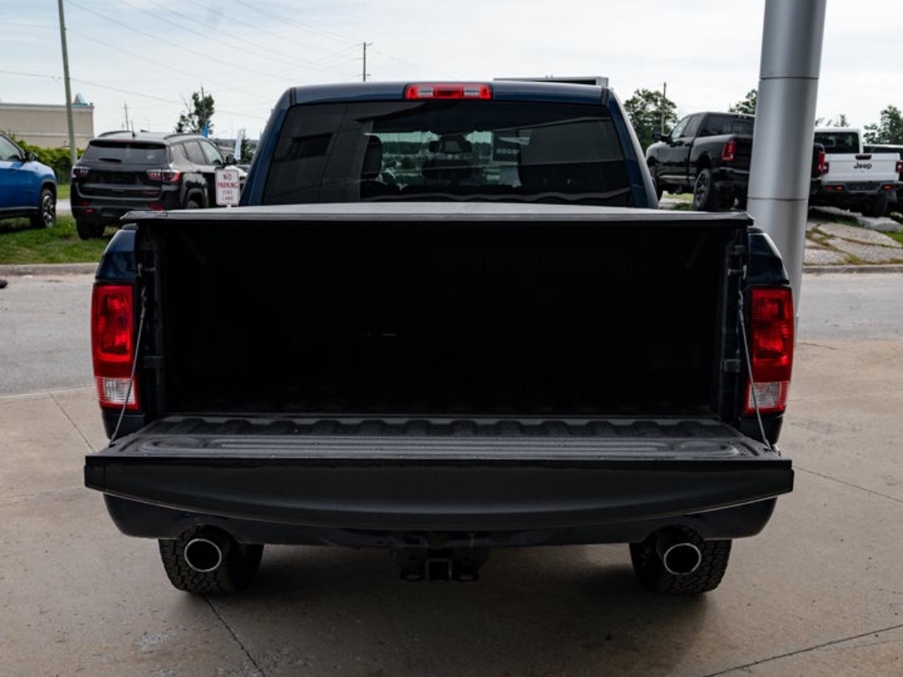 2021 RAM 1500 Classic EXPRESS Photo