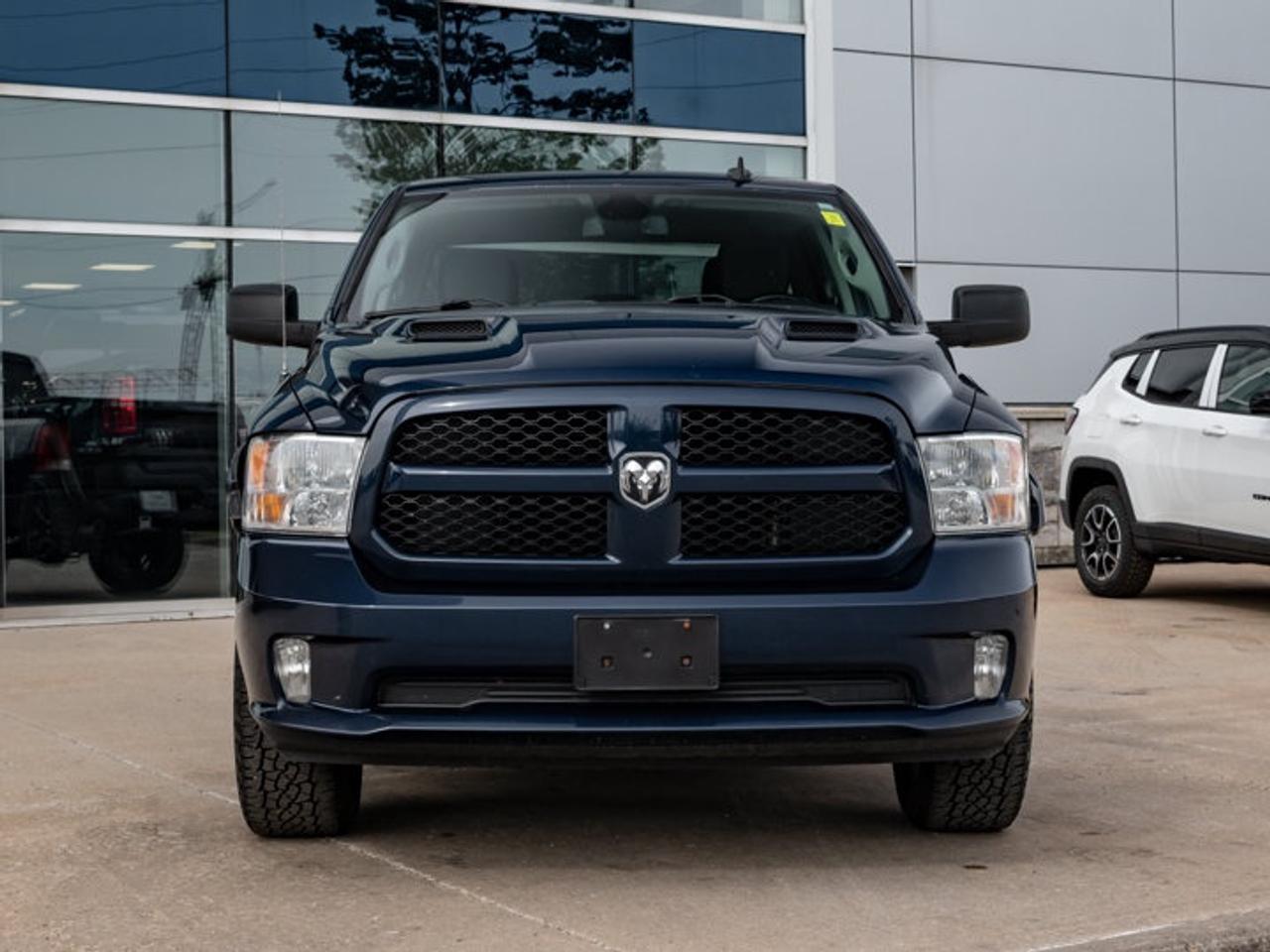 2021 RAM 1500 Classic EXPRESS Photo