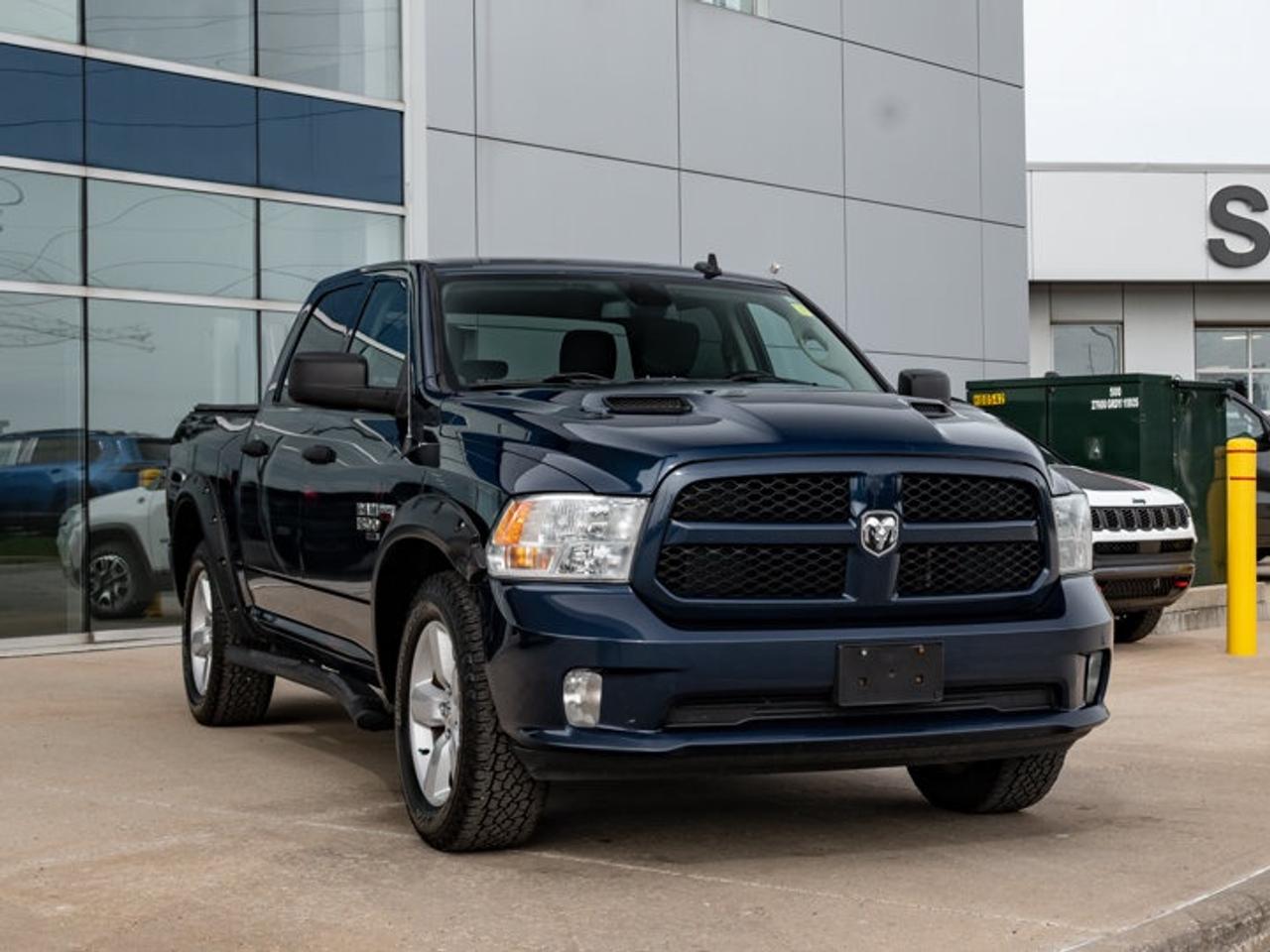 2021 RAM 1500 Classic EXPRESS Photo