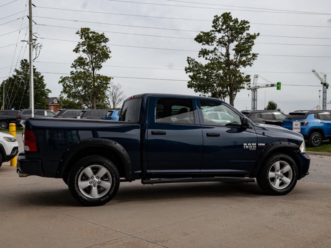 2021 RAM 1500 Classic EXPRESS Photo