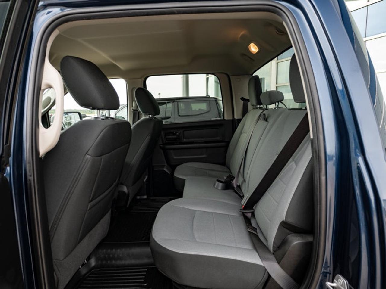 2021 RAM 1500 Classic EXPRESS Photo