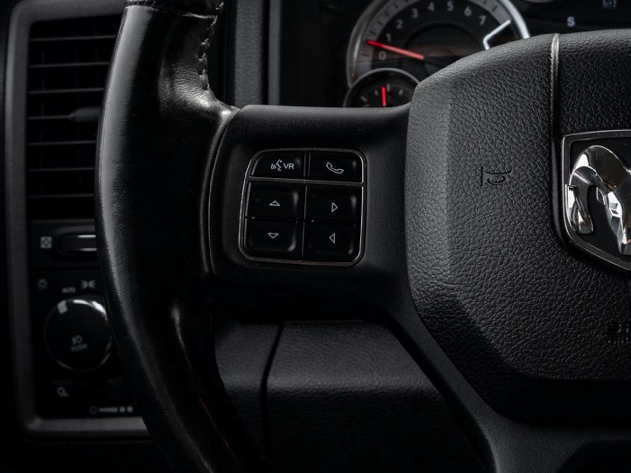 2021 RAM 1500 Classic EXPRESS Photo