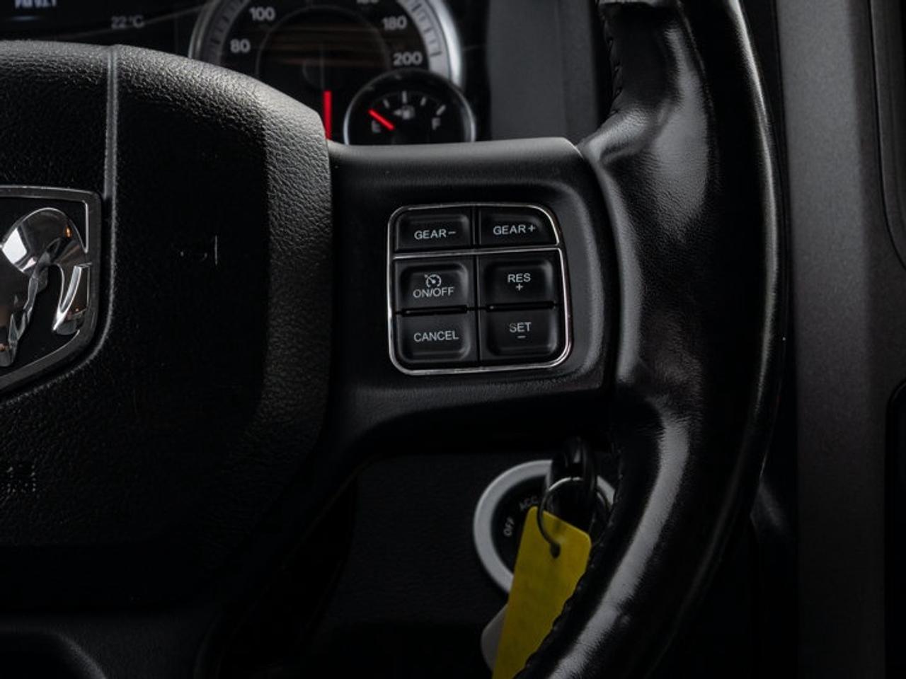 2021 RAM 1500 Classic EXPRESS Photo
