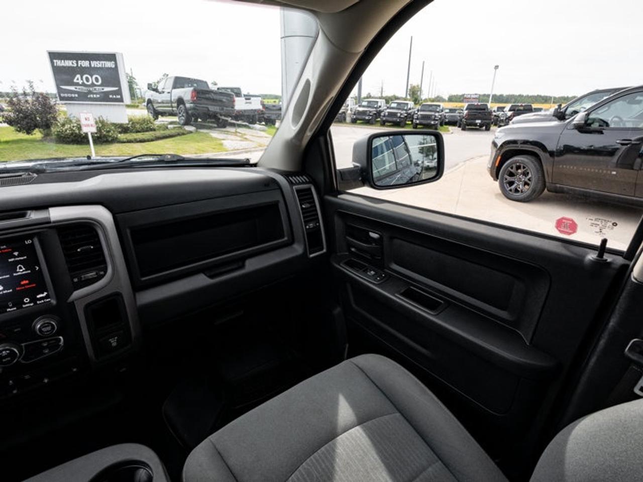 2021 RAM 1500 Classic EXPRESS Photo