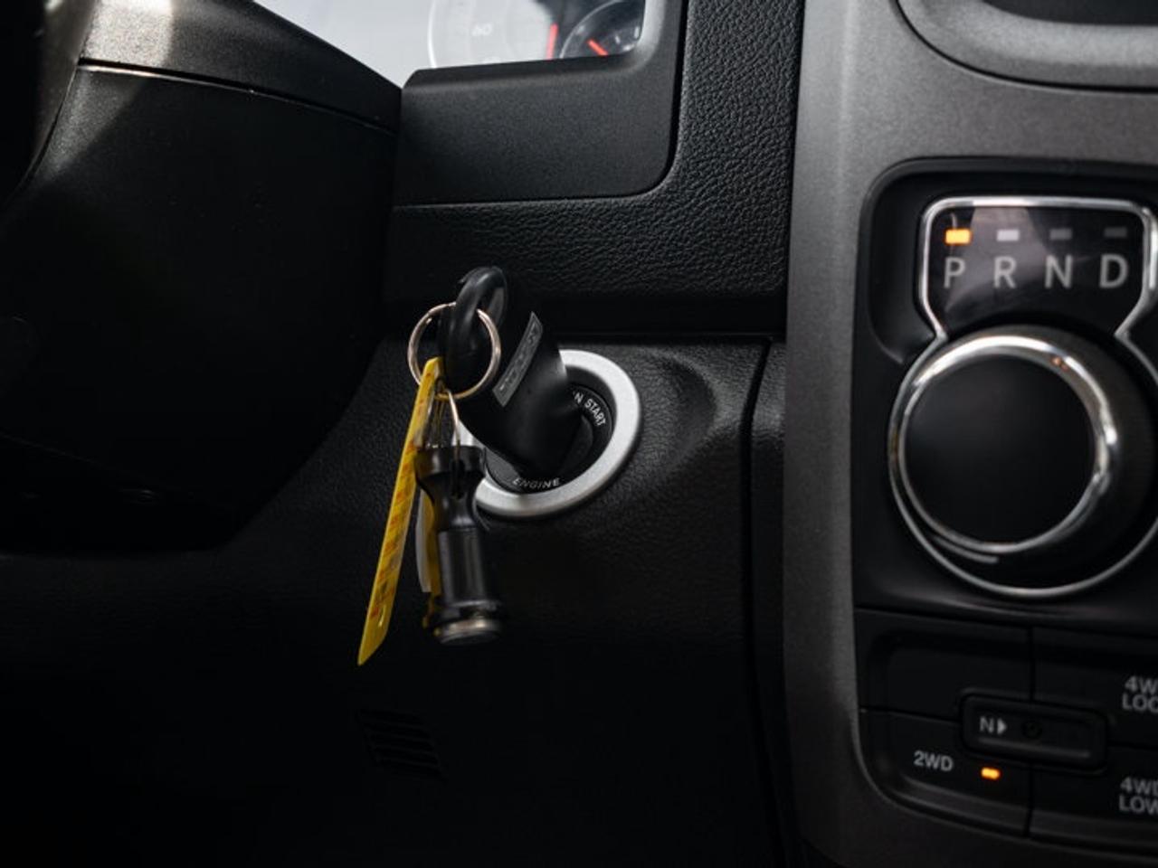 2021 RAM 1500 Classic EXPRESS Photo