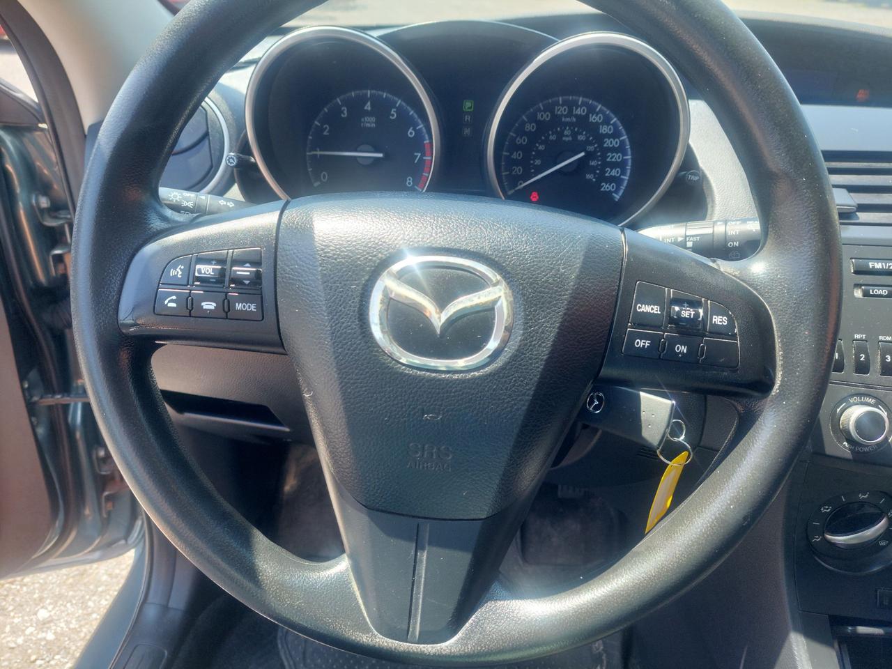 2012 Mazda MAZDA3 GX Photo