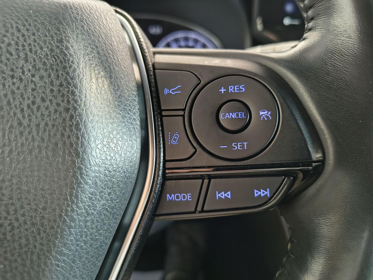 2022 Toyota Venza XLE Photo0