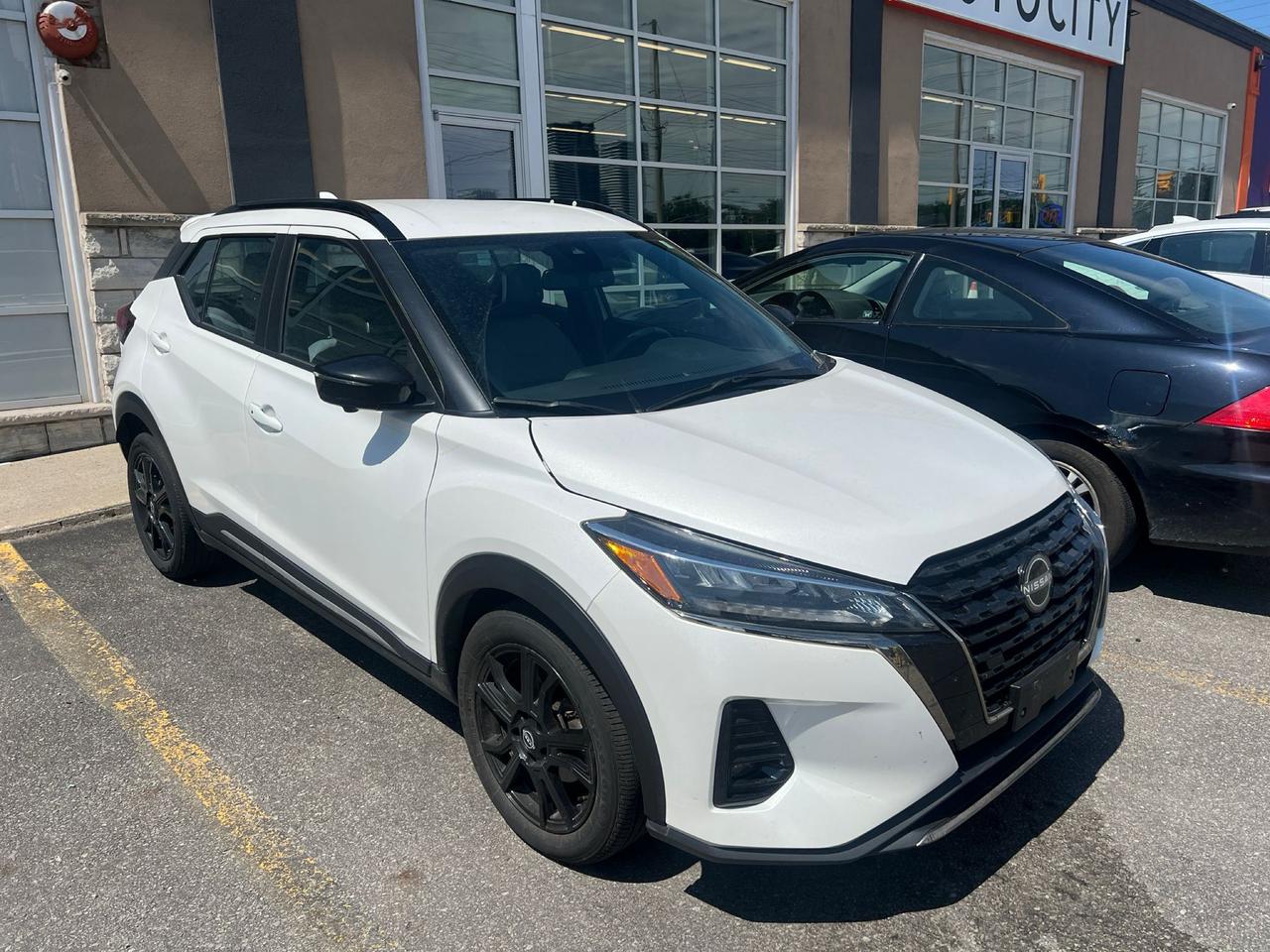 2024 Nissan Kicks SR| CLEAN CARFAX| FWD| - Photo #1