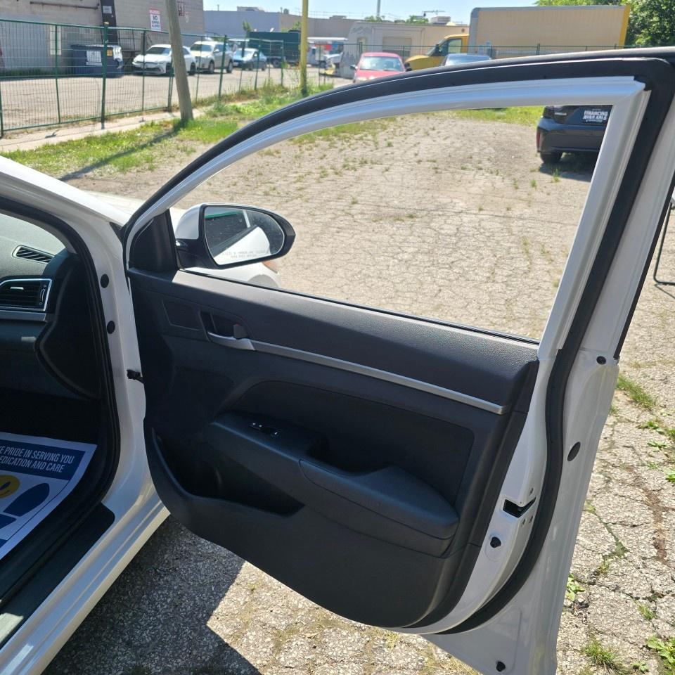 2018 Hyundai Elantra GL AUTO Photo